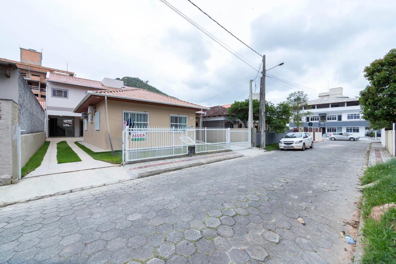 Casa A 80M Da Praia Bombinhas Exterior photo